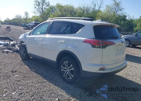 2017 Toyota Rav4 Le z USA, uszkodzony, nr VIN 2T3BFREV7HW544423
